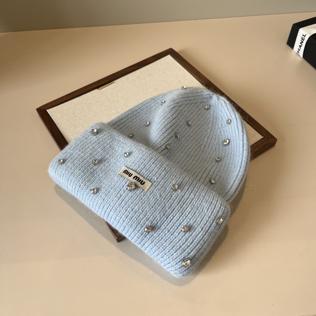 🆕

缪缪miumiu秋冬新款针织羊毛帽，糖果色针织帽