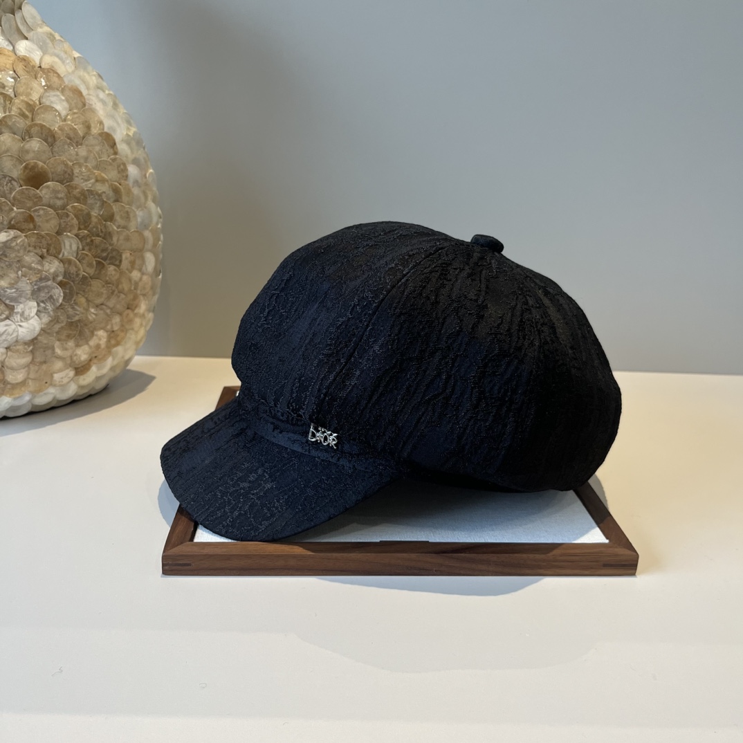 🆕

Dior迪奥新款画家鸭舌帽，头围57cm