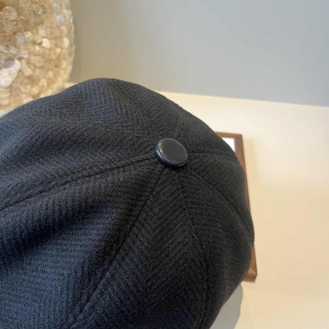 🆕
2024爱马仕HERMES毛呢新款鸭舌画家帽，头围57cm