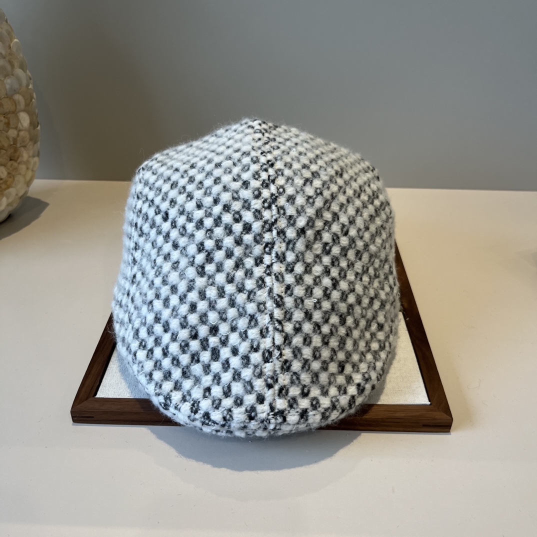 🆕

Lv路易威登羊毛前进鸭舌帽，男女通用，