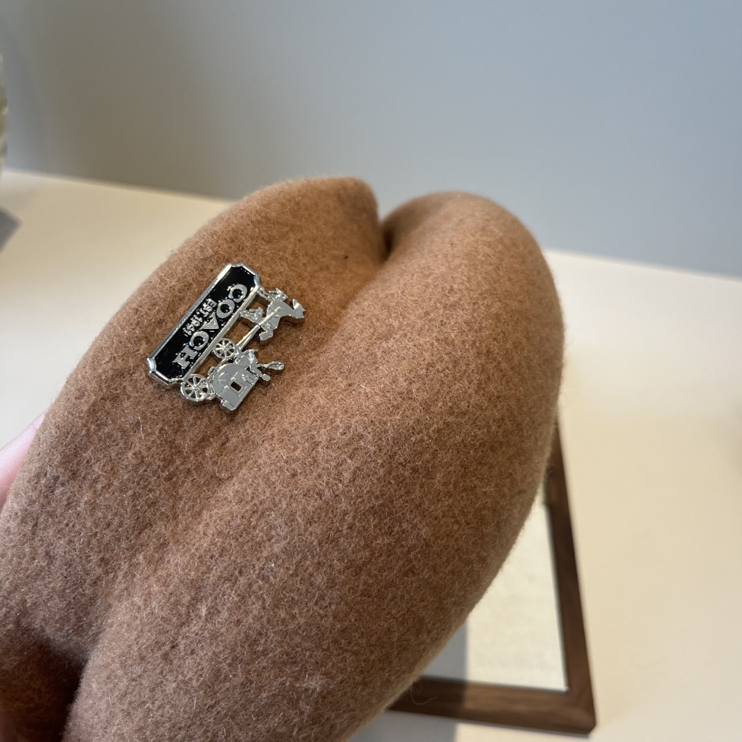 🆕

蔻驰新款羊毛贝雷帽，百分百羊毛面料，头围57cm