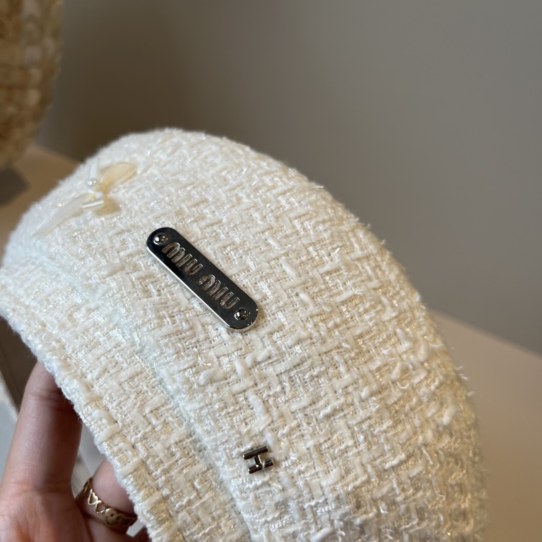 🆕

缪缪miumiu毛呢贝雷帽，原单品质，头围57cm