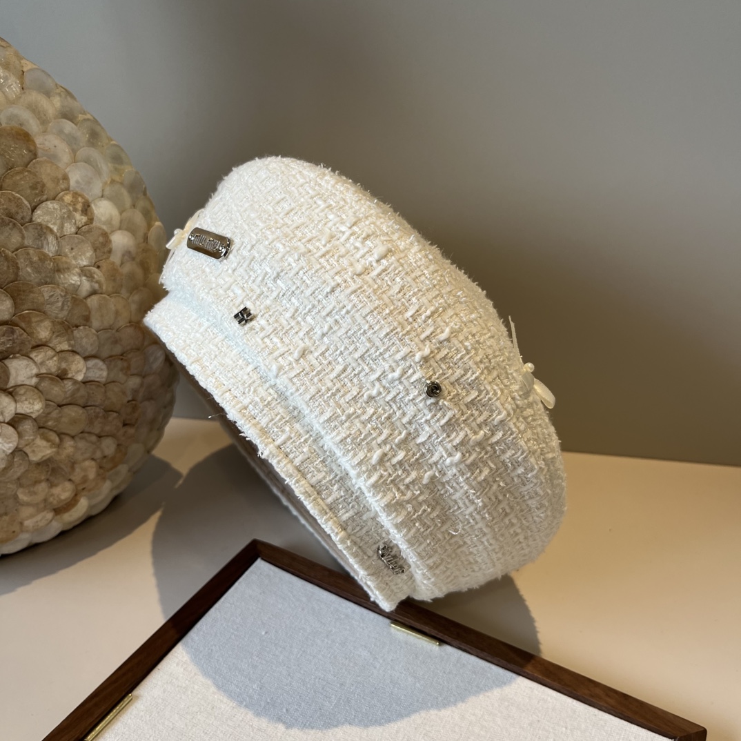 🆕

缪缪miumiu毛呢贝雷帽，原单品质，头围57cm