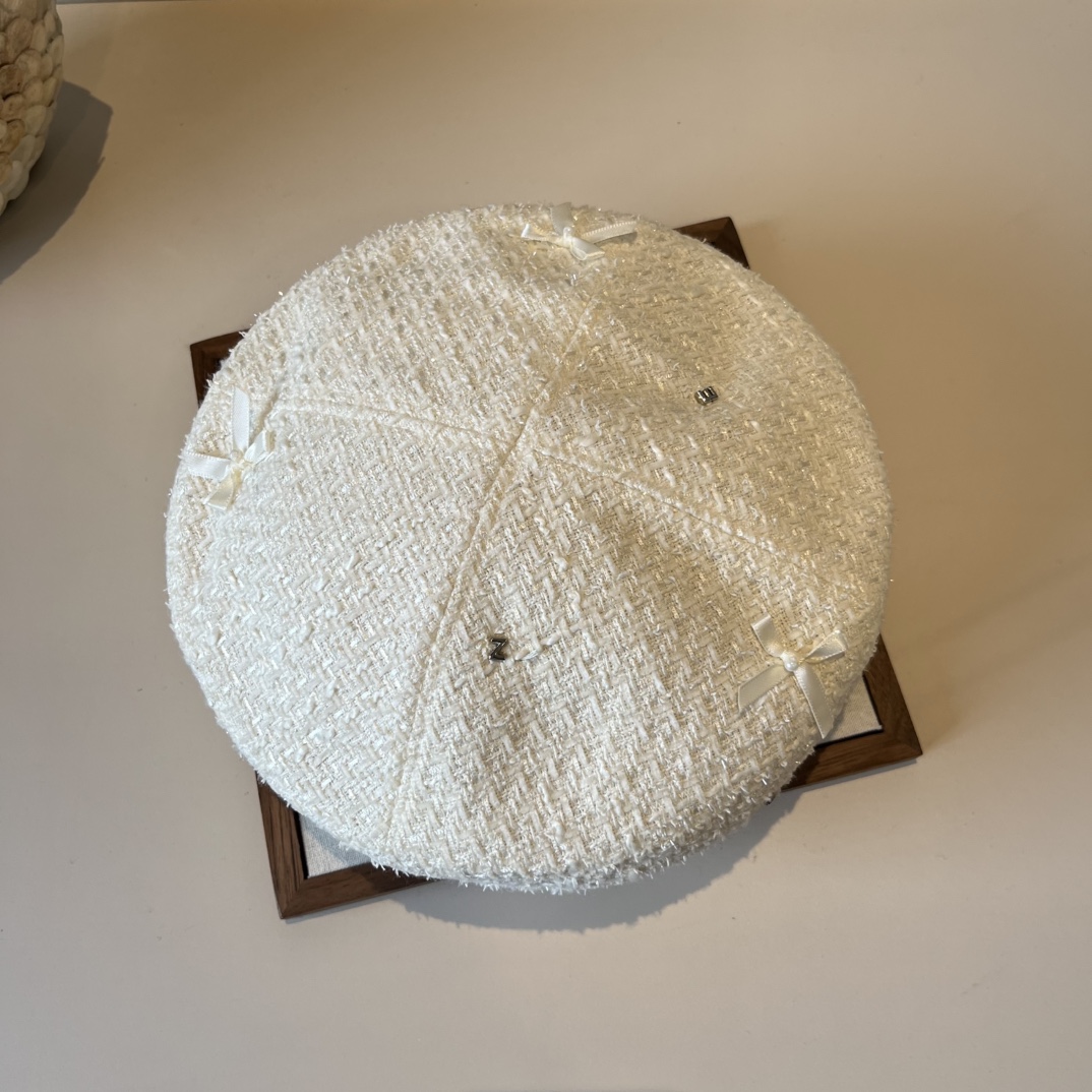 🆕

缪缪miumiu毛呢贝雷帽，原单品质，头围57cm