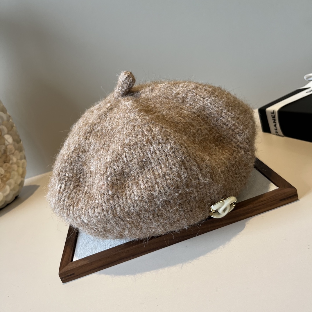 🆕

Chanel香奈儿羊毛贝雷帽，针织贝雷帽、百搭款