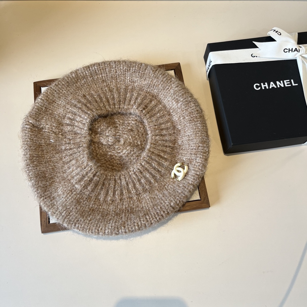 🆕

Chanel香奈儿羊毛贝雷帽，针织贝雷帽、百搭款
