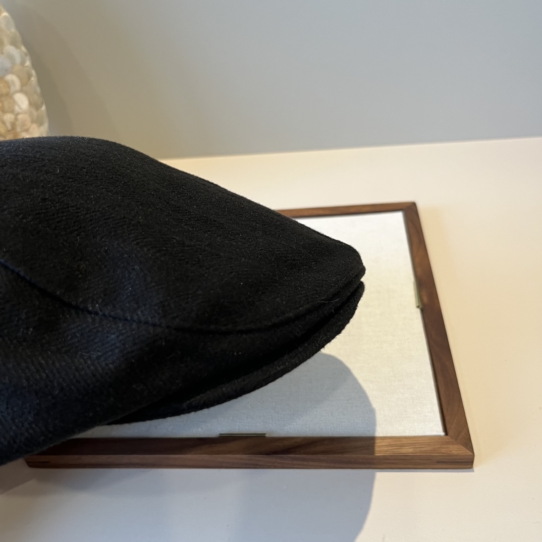 🆕
亚历山大王前进鸭舌帽，棉麻面料，轻盈百搭