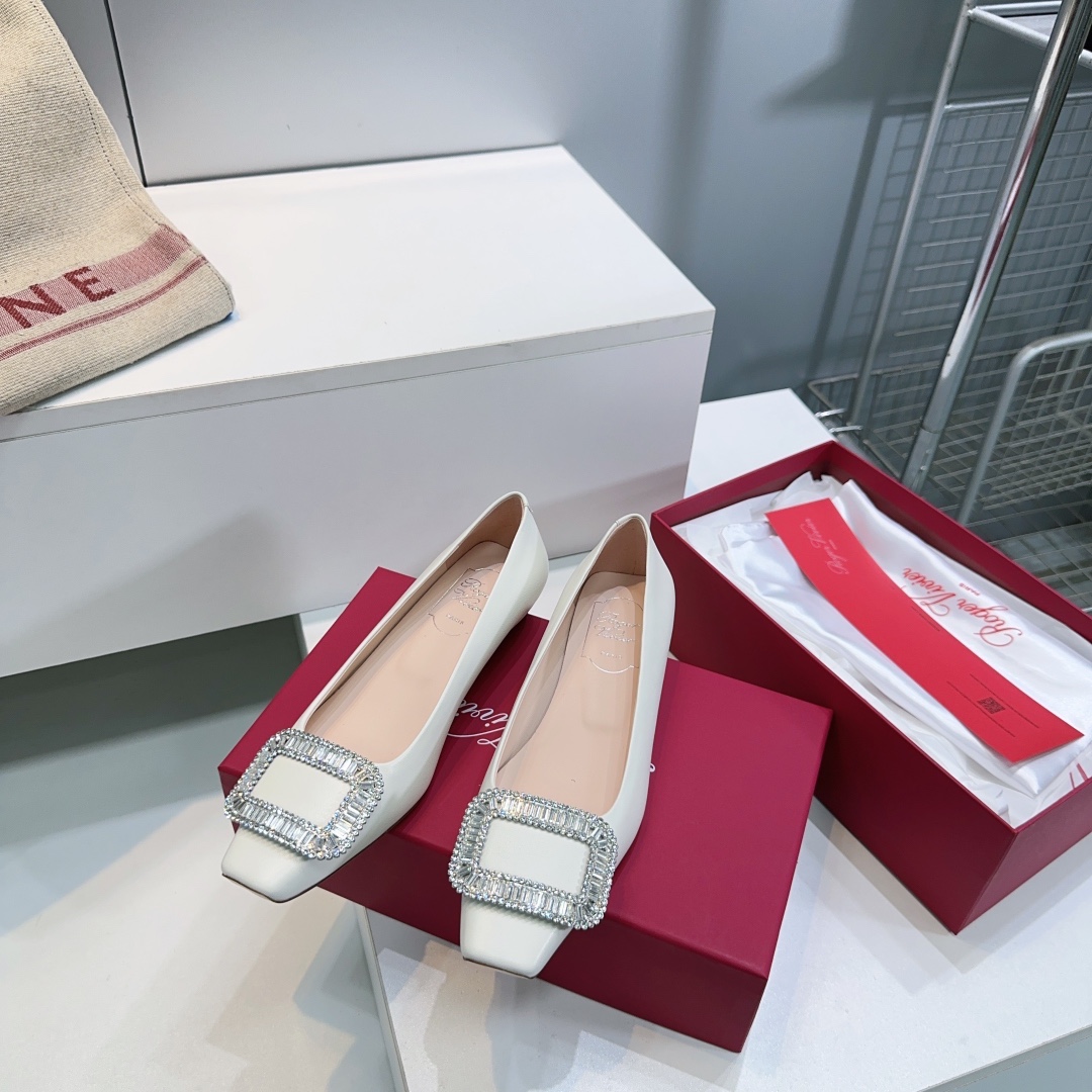 “Roger Vivier Diamond Wedding Shoes: Classic Elegance and Comfort in High-Quality Exit 768 Series”