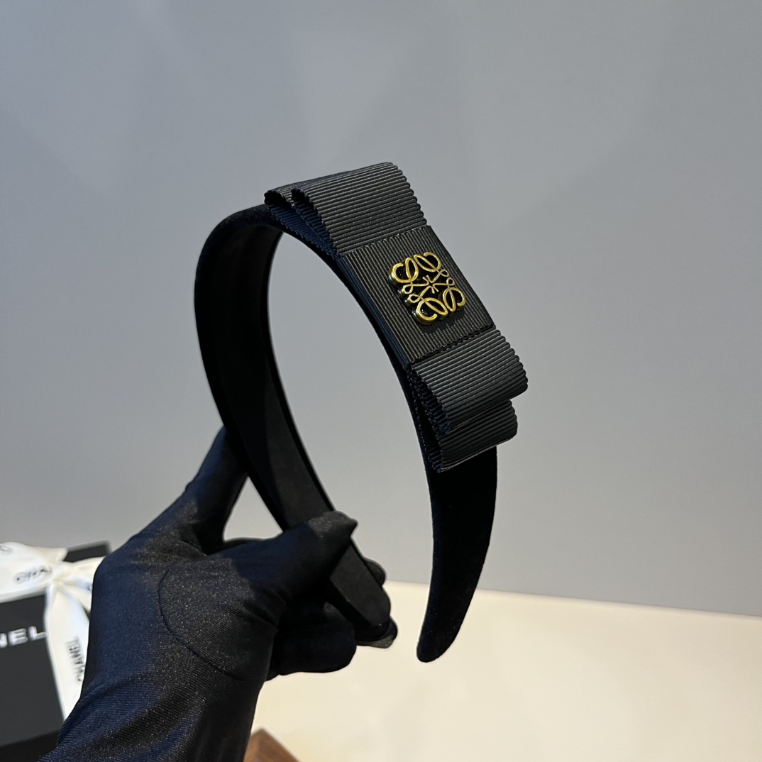 🆕

LOEWE罗意威发箍
