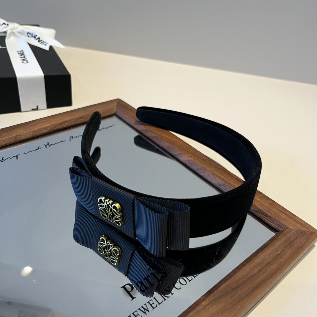 🆕

LOEWE罗意威发箍