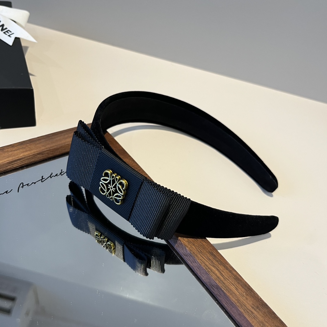 🆕

LOEWE罗意威发箍