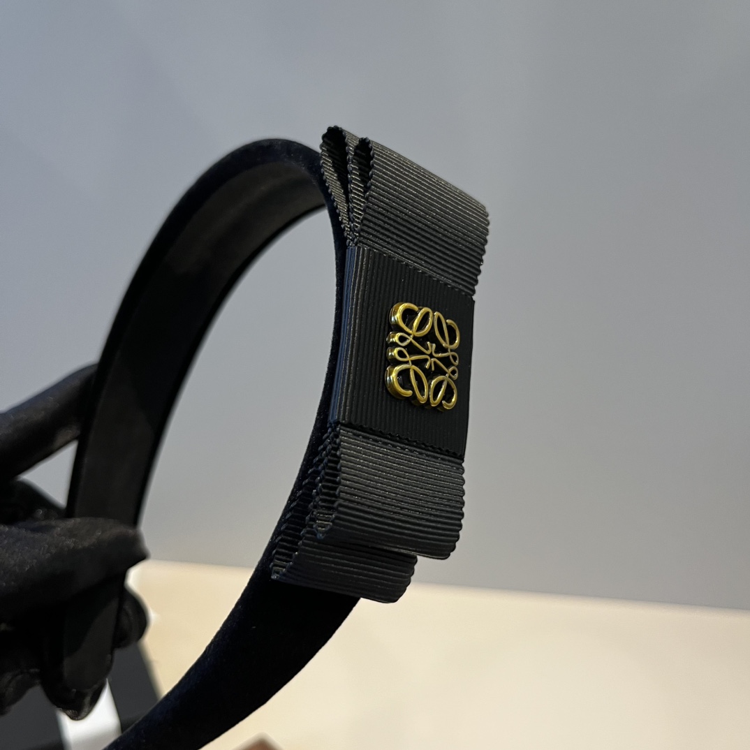 🆕

LOEWE罗意威发箍