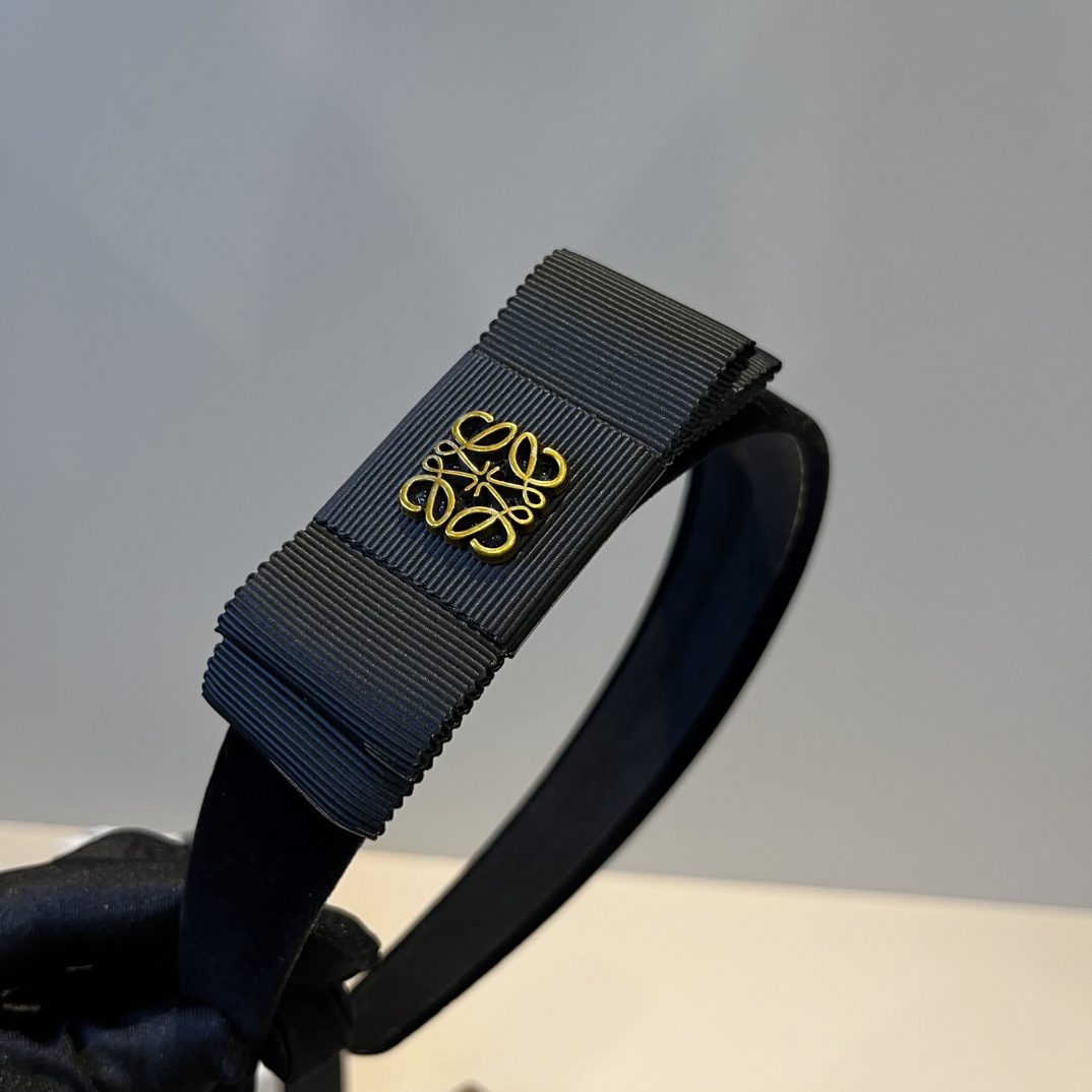 🆕

LOEWE罗意威发箍