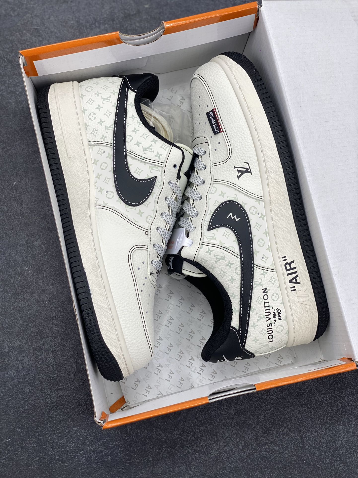图片[9]-NIke Air Force 1 \’07 Low “LV联名——黑勾小织标”空军一号 低帮 运动鞋 休闲鞋 折边针车 工艺难度大 原楦头原纸板 原装鞋盒 定制五金配件 内置全掌气垫 原厂鞋底 货号：CX5050-Y09 尺码：36 36.5 37.5 38 38.5 39 40 40.5 41 42 42.5 43 44 44.5 45-选品中心