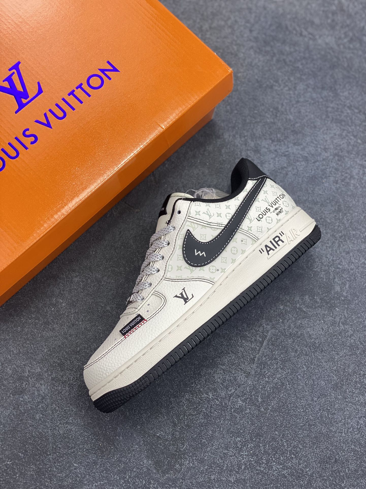 图片[7]-NIke Air Force 1 \’07 Low “LV联名——黑勾小织标”空军一号 低帮 运动鞋 休闲鞋 折边针车 工艺难度大 原楦头原纸板 原装鞋盒 定制五金配件 内置全掌气垫 原厂鞋底 货号：CX5050-Y09 尺码：36 36.5 37.5 38 38.5 39 40 40.5 41 42 42.5 43 44 44.5 45-选品中心