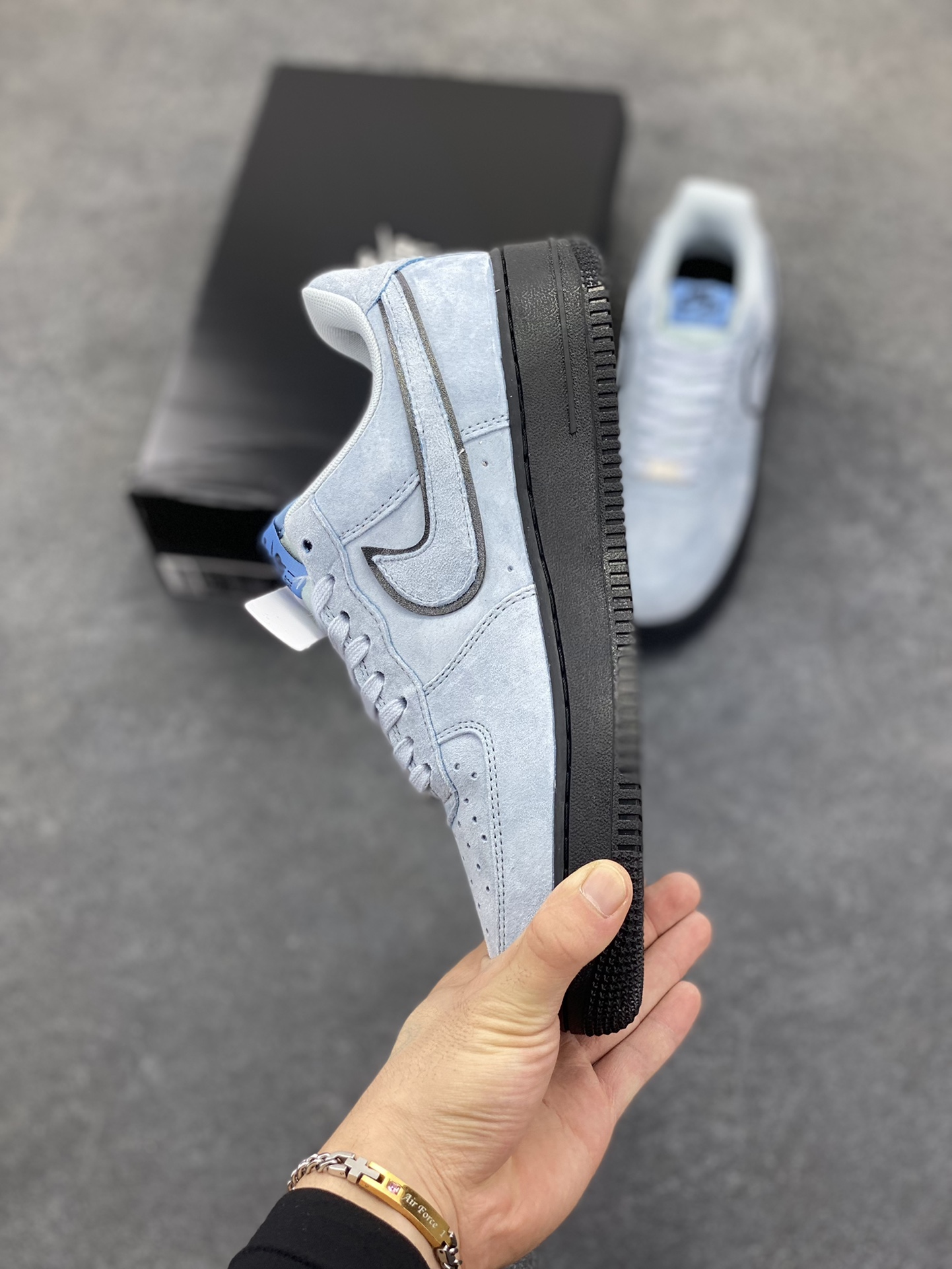 图片[3]-Nike Air Force 1 Low 军械蓝 空军一号低帮运动休闲板鞋 原楦头原纸板 打造纯正空军版型#专注外贸渠道 全掌内置蜂窝气垫 #原盒配件 原厂中底钢印、拉帮完美 货号：HQ1966-400 尺码：36 36.5 37.5 38 38.5 39 40 40.5 41 42 42.5 43 44 44.5 45-选品中心