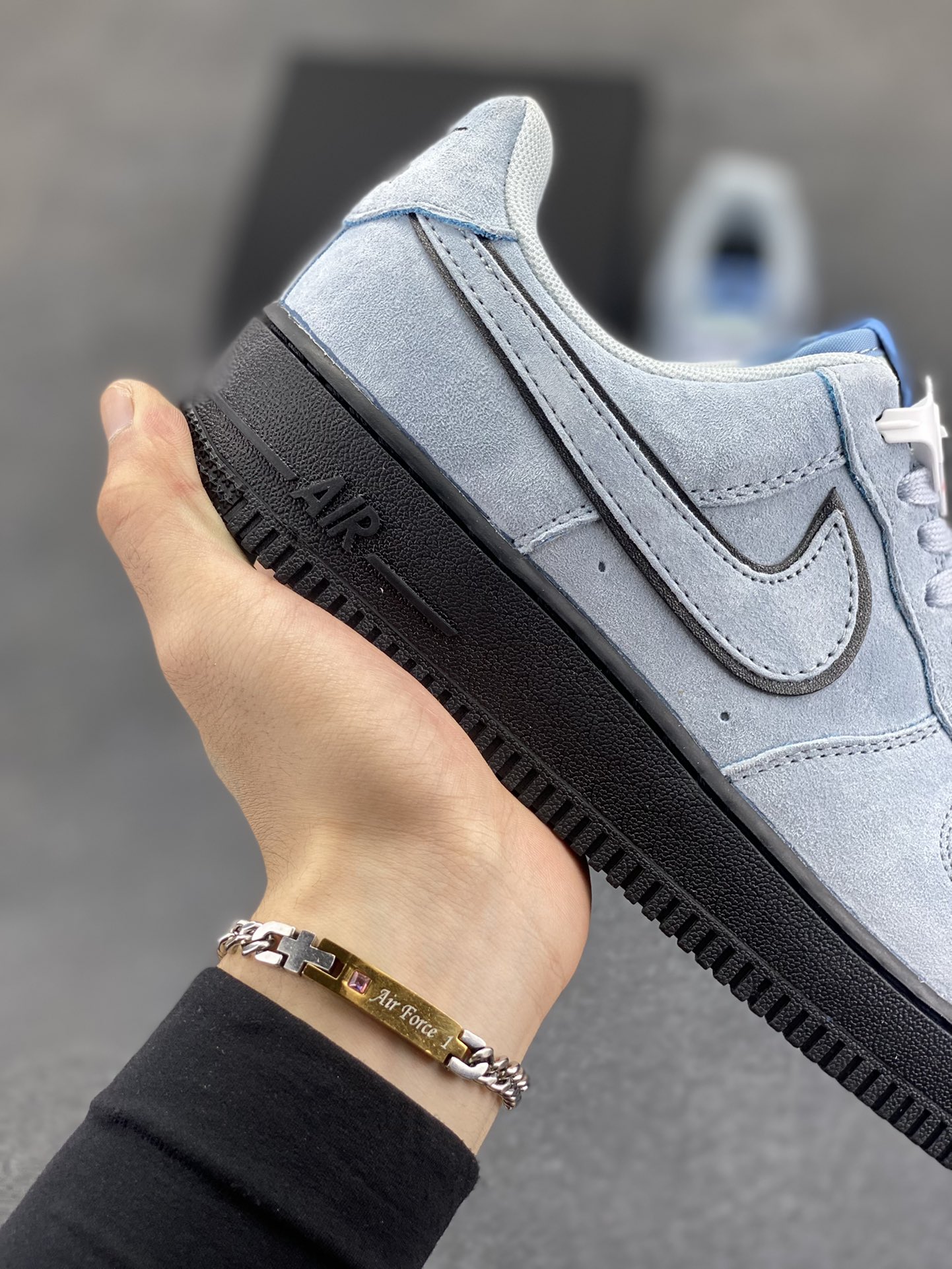 图片[6]-Nike Air Force 1 Low 军械蓝 空军一号低帮运动休闲板鞋 原楦头原纸板 打造纯正空军版型#专注外贸渠道 全掌内置蜂窝气垫 #原盒配件 原厂中底钢印、拉帮完美 货号：HQ1966-400 尺码：36 36.5 37.5 38 38.5 39 40 40.5 41 42 42.5 43 44 44.5 45-选品中心