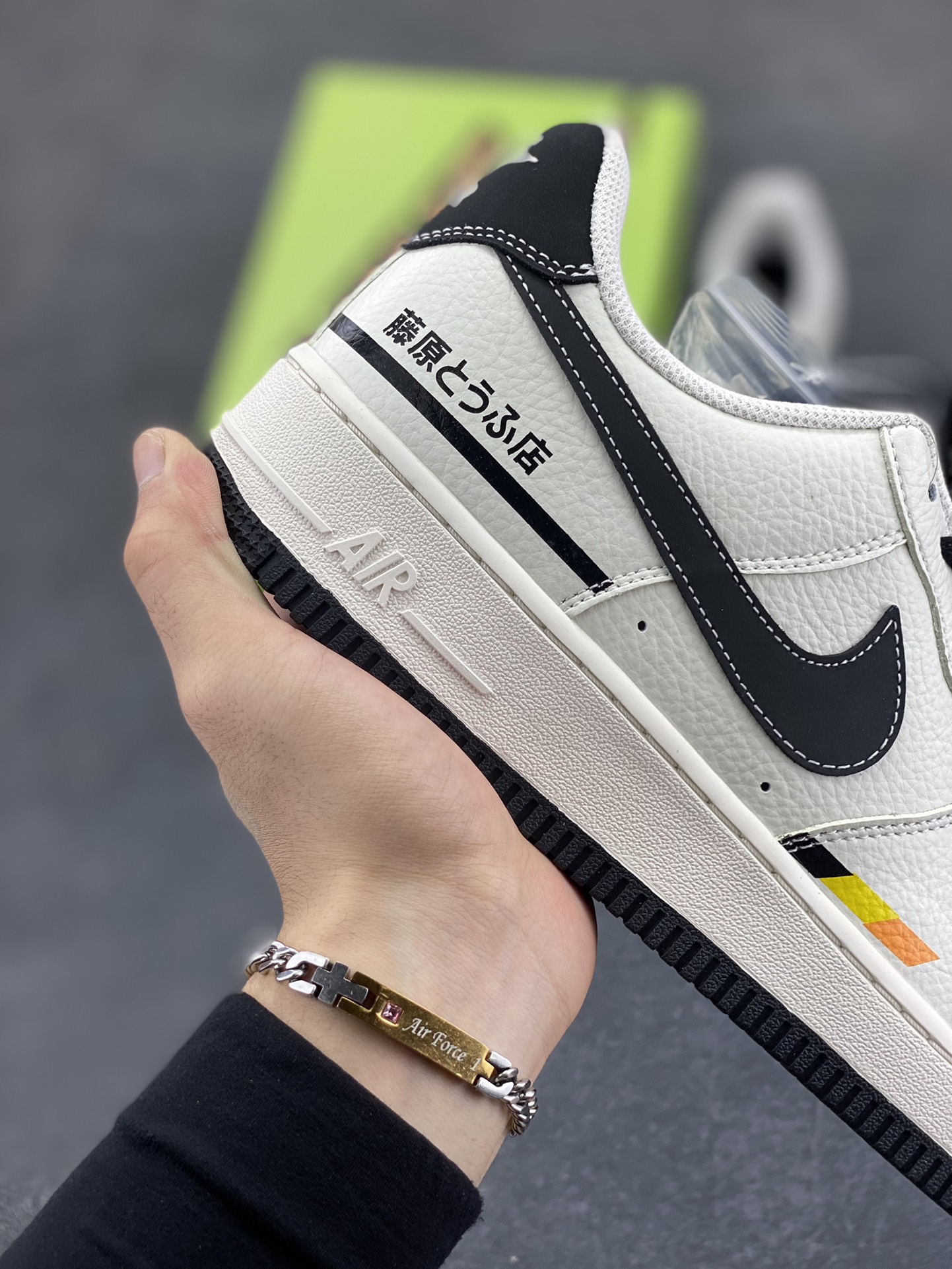 图片[6]-高端定制Nike Air Force 1 藤原豆腐店联名 高端定制 低帮休闲板鞋 定制鞋盒 大厂纯原品质出货 超高清洁度 皮料切割干净无任何毛边 细节完美 货号：KX2532-503 尺码：36 36.5 37.5 38 38.5 39 40 40.5 41 42 42.5 43 44 44.5 45-选品中心