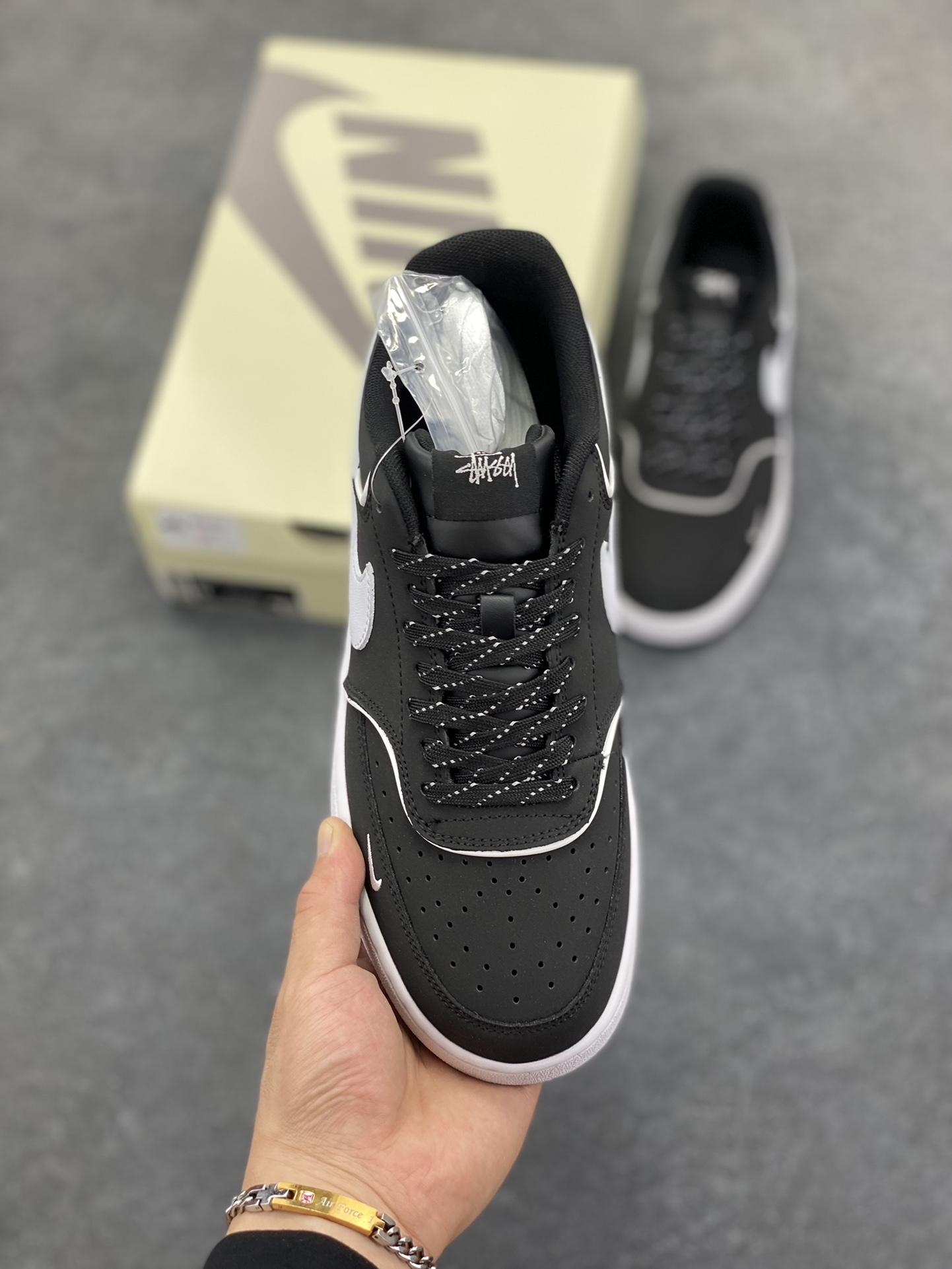 图片[2]-福利特价 海外爆款 ZP订单 NIKE EBERNON Low prm 小空军低帮百搭透气休闲运动板鞋 独家头层版本 原数据独家私模大底 纯正版型 清洁度完美 货号：FD5188-113 尺码：36 36.5 37.5 38 38.5 39 40 40.5 41 42 42.5 43 44 44.5 45-选品中心