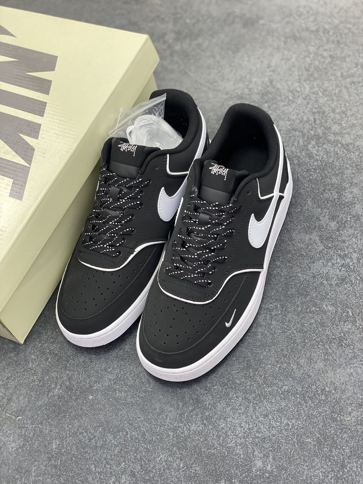 图片[8]-福利特价 海外爆款 ZP订单 NIKE EBERNON Low prm 小空军低帮百搭透气休闲运动板鞋 独家头层版本 原数据独家私模大底 纯正版型 清洁度完美 货号：FD5188-113 尺码：36 36.5 37.5 38 38.5 39 40 40.5 41 42 42.5 43 44 44.5 45-选品中心