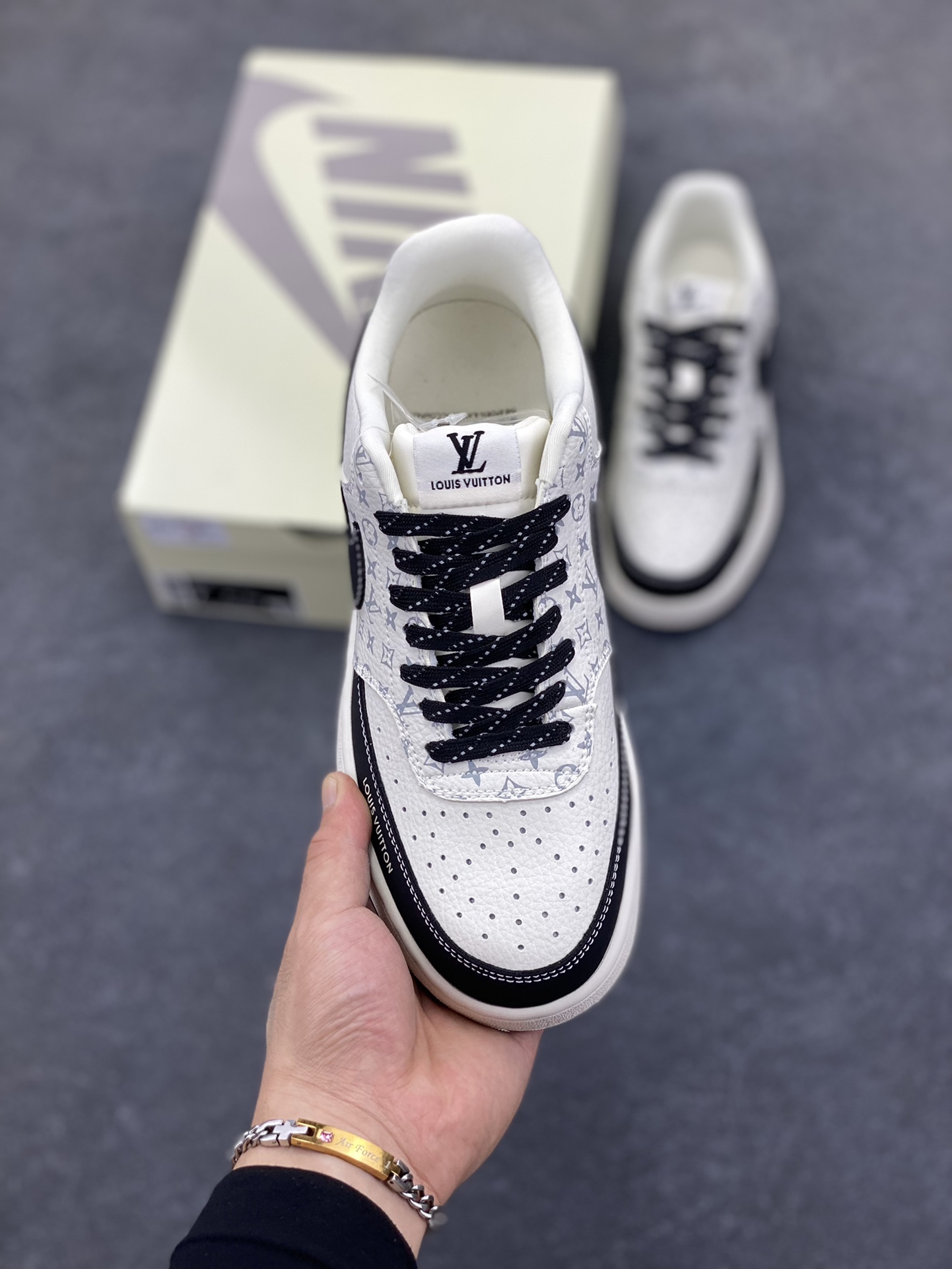 图片[2]-福利特价 海外爆款 ZP订单 NIKE EBERNON Low prm 小空军低帮百搭透气休闲运动板鞋 独家头层版本 原数据独家私模大底 纯正版型 清洁度完美 货号：FD5188-201 尺码：36 36.5 37.5 38 38.5 39 40 40.5 41 42 42.5 43 44 44.5 45-选品中心