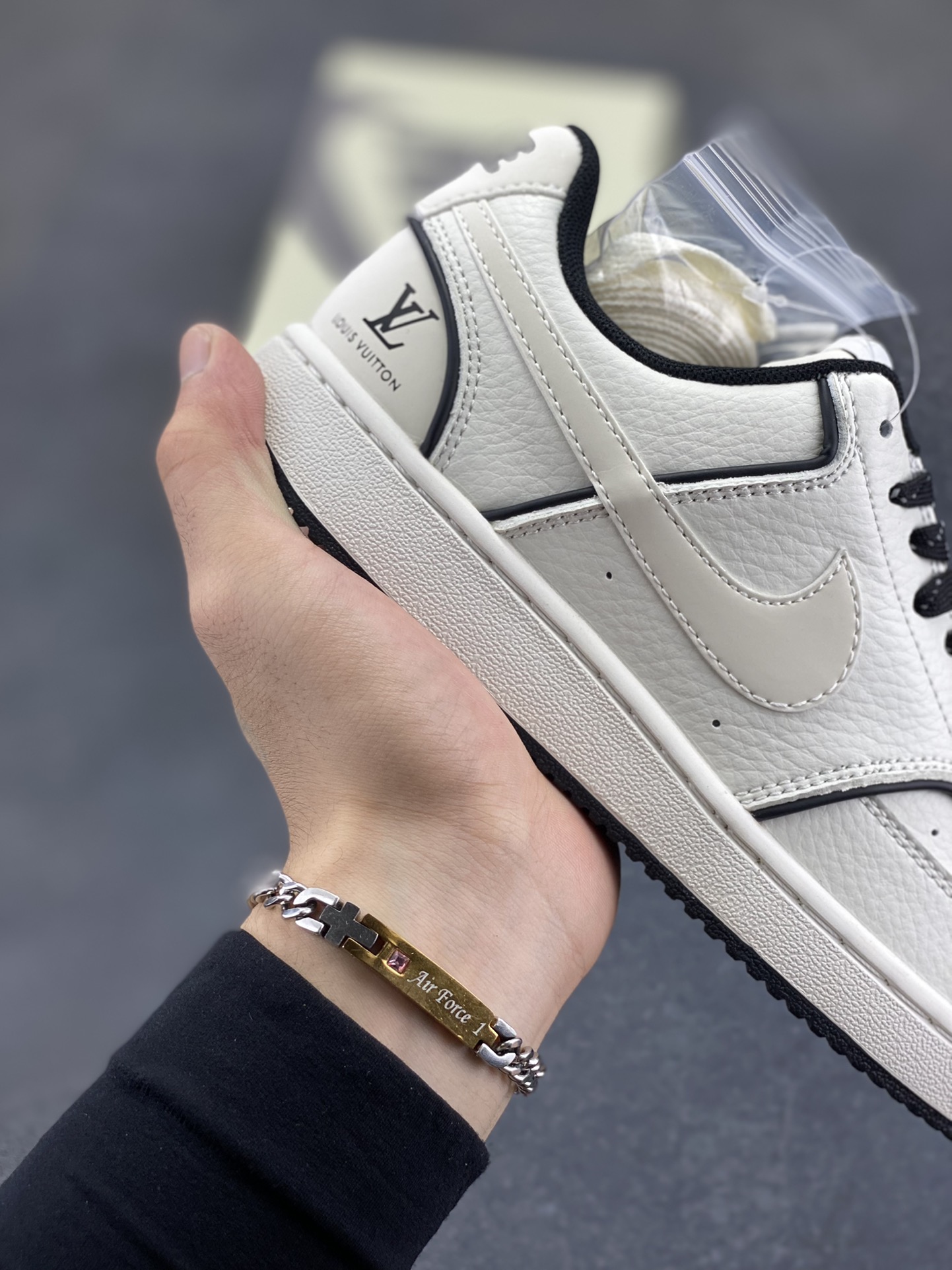 图片[6]-福利特价 海外爆款 ZP订单 NIKE EBERNON Low prm 小空军低帮百搭透气休闲运动板鞋 独家头层版本 原数据独家私模大底 纯正版型 清洁度完美 货号：FD5188-121 尺码：36 36.5 37.5 38 38.5 39 40 40.5 41 42 42.5 43 44 44.5 45-选品中心