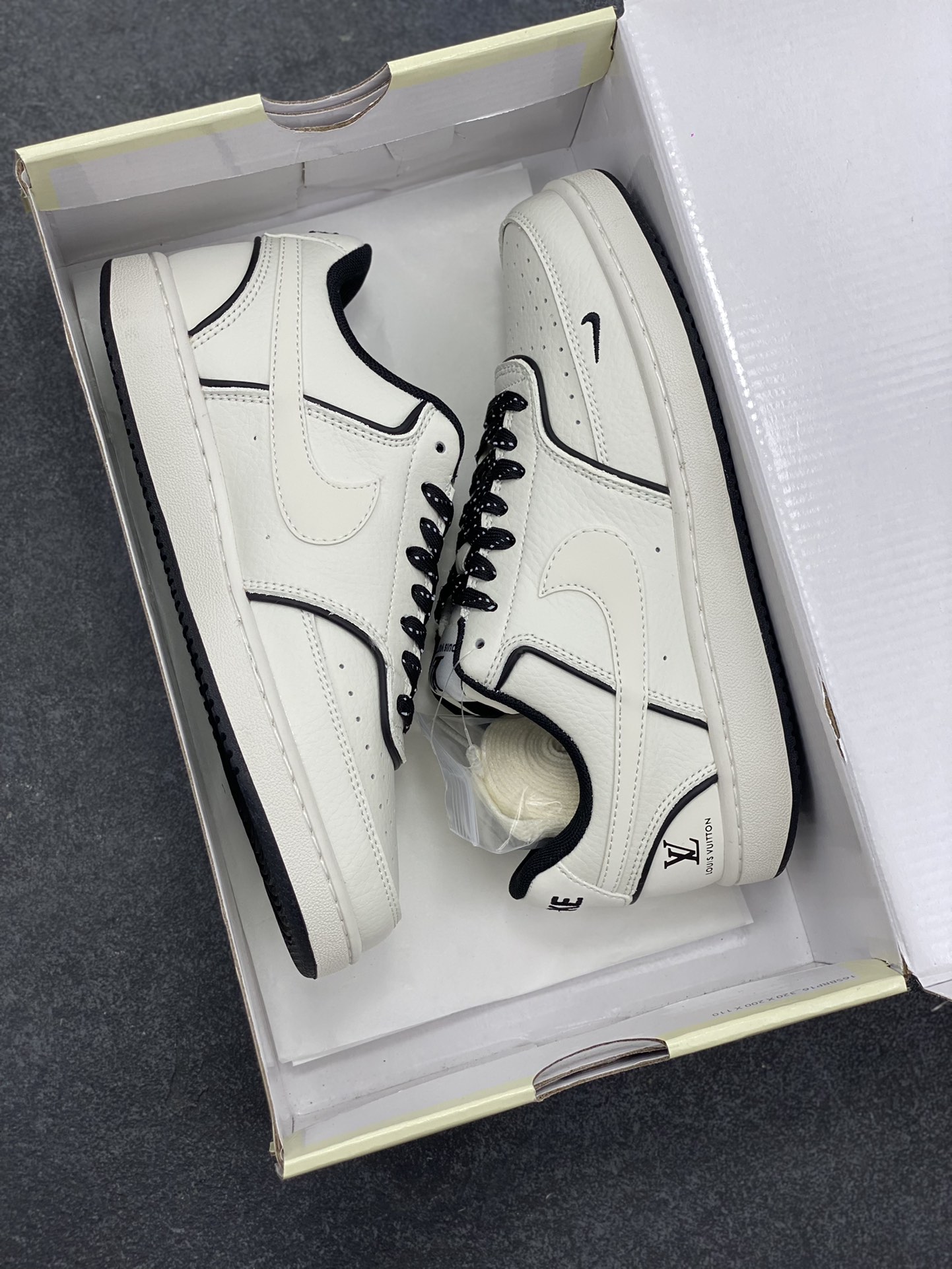 图片[9]-福利特价 海外爆款 ZP订单 NIKE EBERNON Low prm 小空军低帮百搭透气休闲运动板鞋 独家头层版本 原数据独家私模大底 纯正版型 清洁度完美 货号：FD5188-121 尺码：36 36.5 37.5 38 38.5 39 40 40.5 41 42 42.5 43 44 44.5 45-选品中心