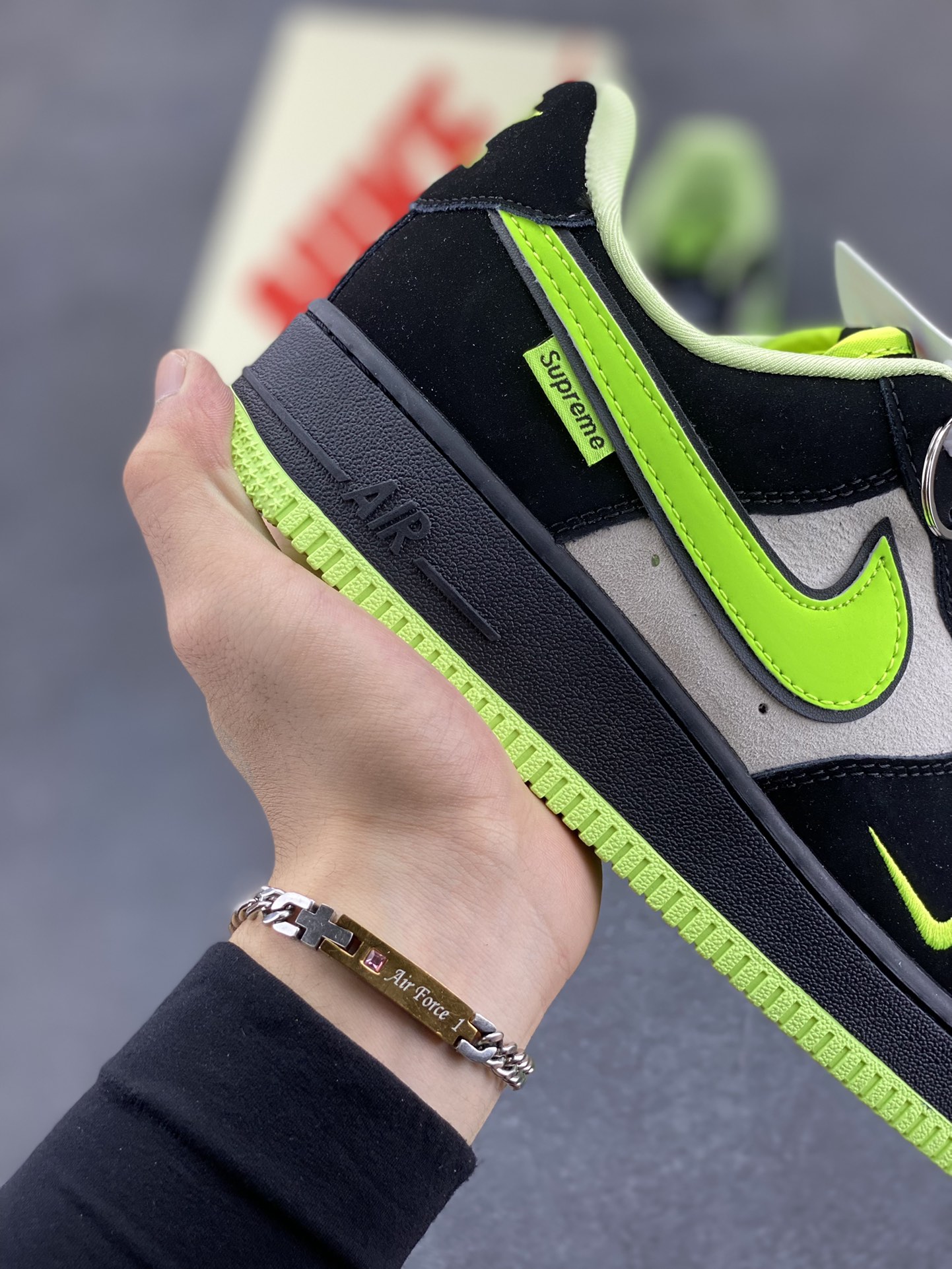 图片[6]-福利特价 NIke Air Force 1 \’07 Low 空军一号 低帮 运动鞋 休闲鞋 折边针车 工艺难度大 原楦头原纸板 原装鞋盒 定制五金配件 内置全掌气垫 原厂鞋底 货号：DF0188-009 尺码：36 36.5 37.5 38 38.5 39 40 40.5 41 42 42.5 43 44 44.5 45-选品中心