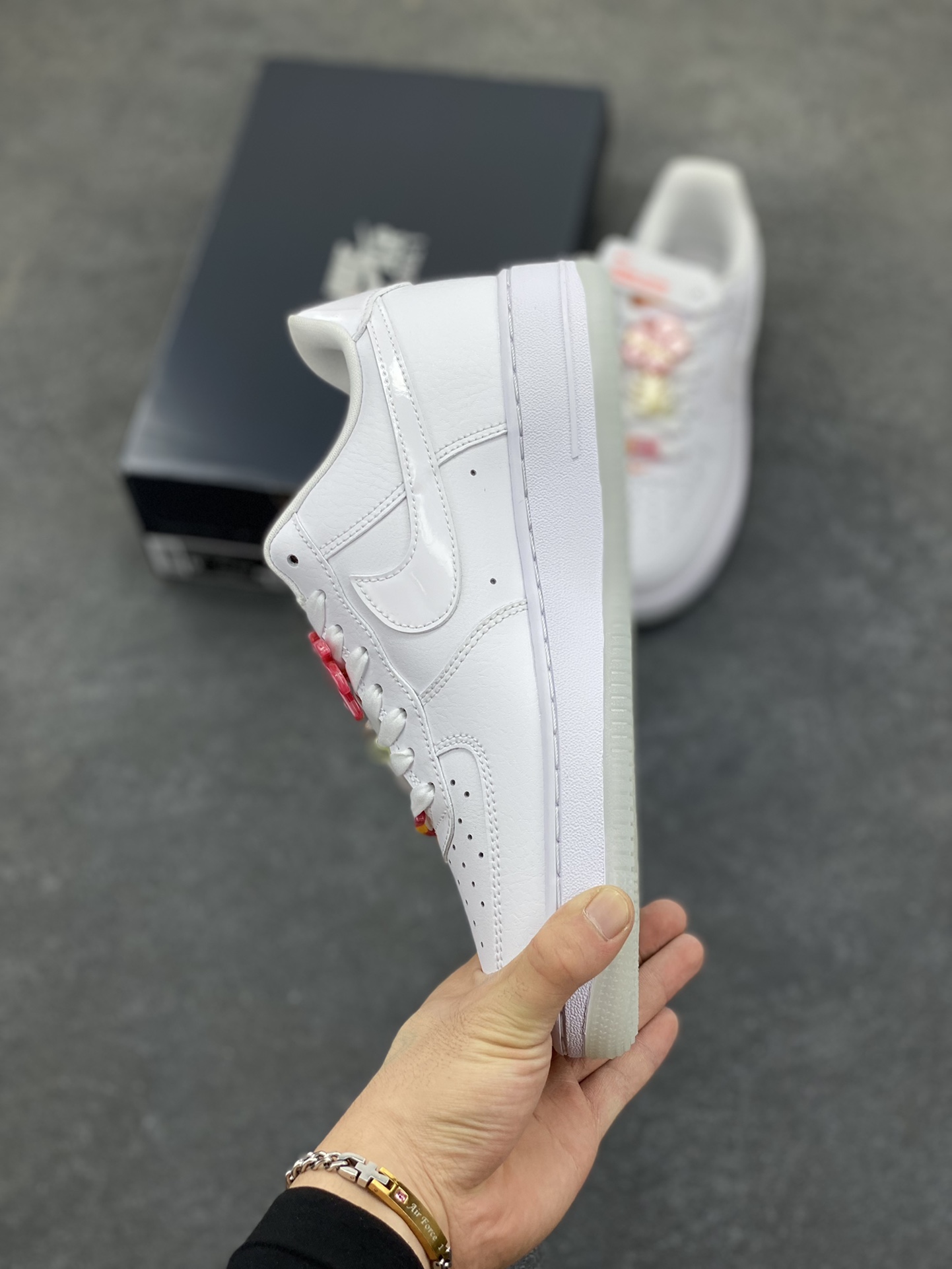 图片[3]-Air Force 1 Low 夏日白橙 原楦头原纸板 打造纯正空军版型 #专注外贸渠道 全掌内置蜂窝气垫 #原盒配件 原厂中底钢印、拉帮完美 货号：IB8875-111 尺码：36 36.5 37.5 38 38.5 39 40 40.5 41 42 42.5 43 44 44.5 45-选品中心