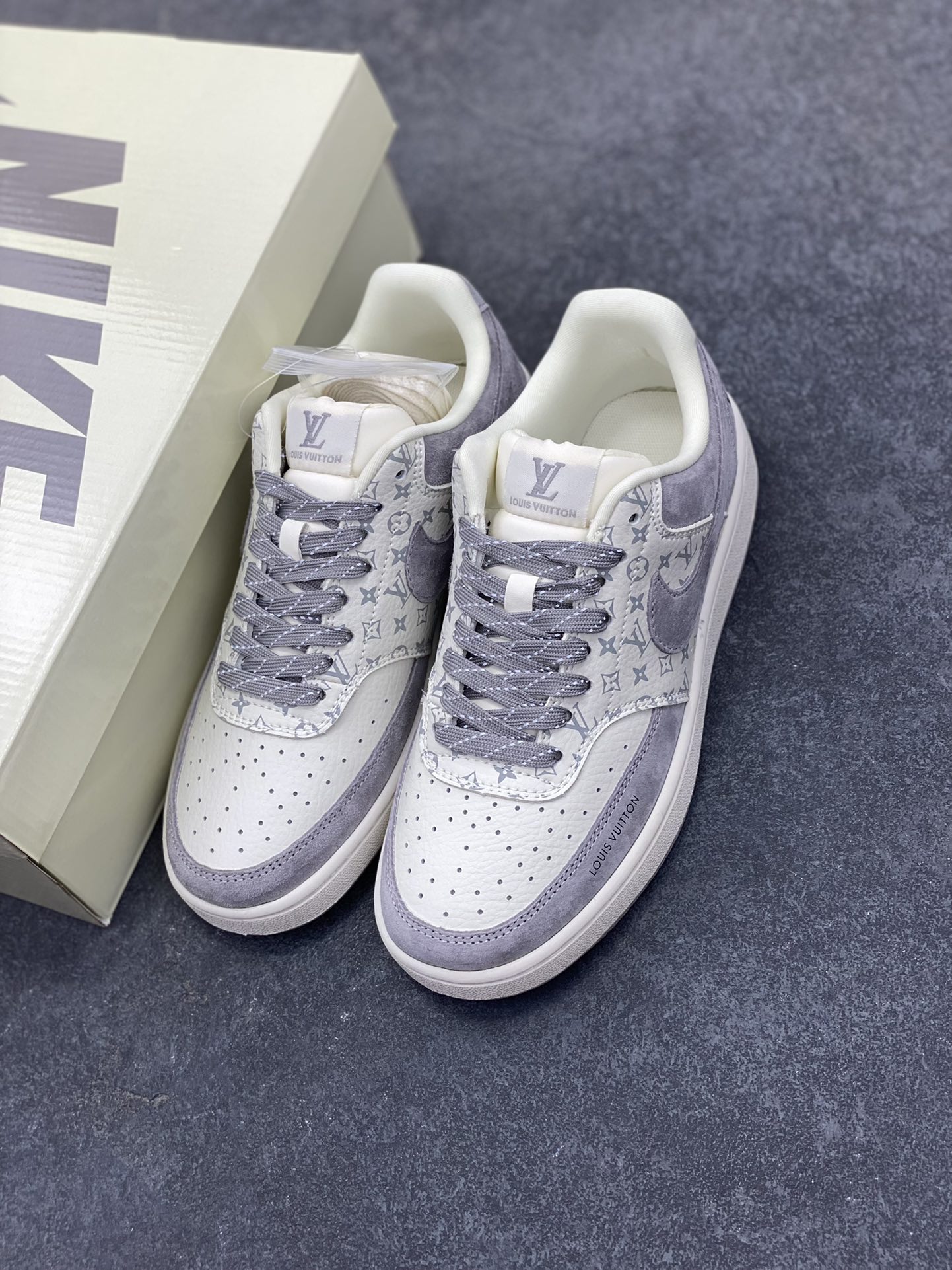 图片[8]-福利特价 海外爆款 ZP订单 NIKE EBERNON Low prm 小空军低帮百搭透气休闲运动板鞋 独家头层版本 原数据独家私模大底 纯正版型 清洁度完美 货号：FD5188-888 尺码：36 36.5 37.5 38 38.5 39 40 40.5 41 42 42.5 43 44 44.5 45-选品中心