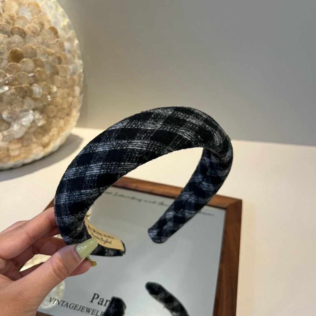 🆕

Burberry巴宝莉新款发箍