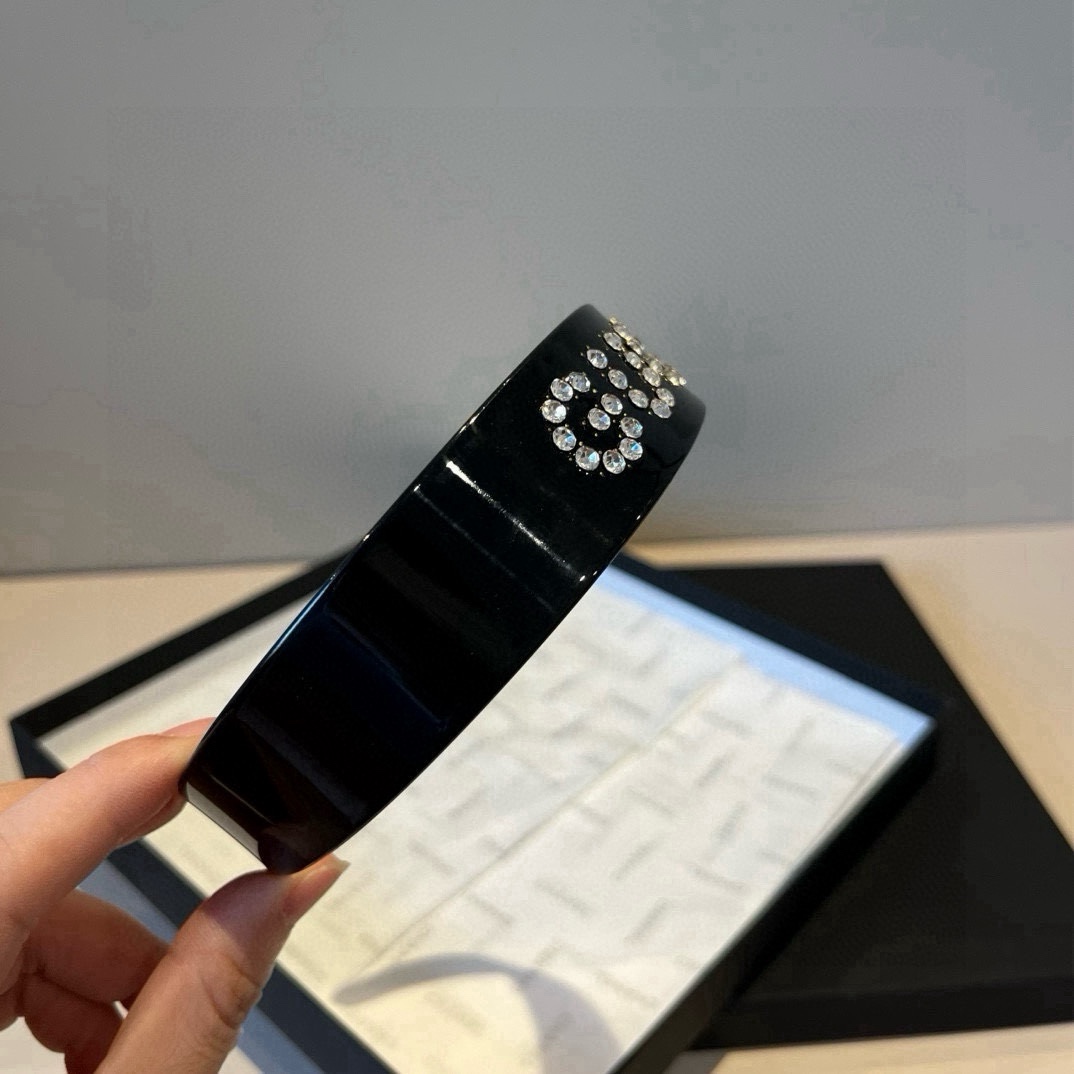 🆕

Gucci古奇发箍 官方款