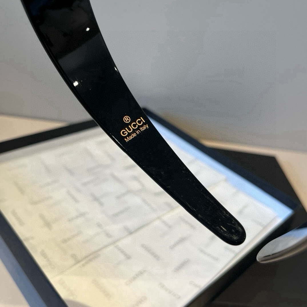 🆕

Gucci古奇发箍 官方款