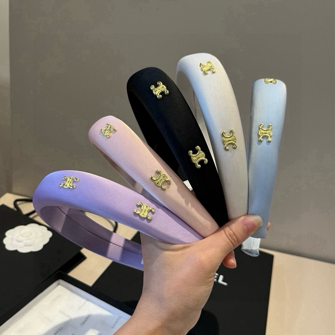 🆕

Celine赛琳新款发箍