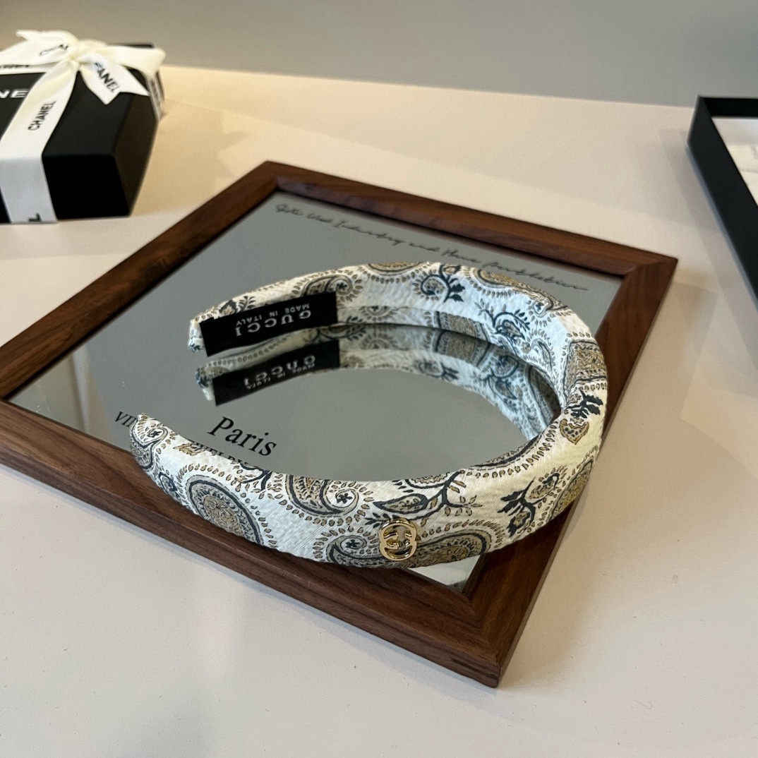 🆕

Gucci古奇新款发箍