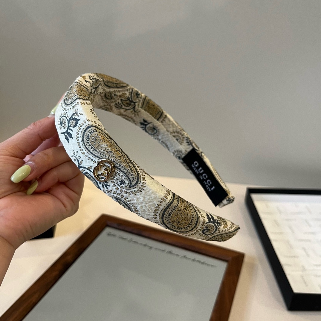 🆕

Gucci古奇新款发箍