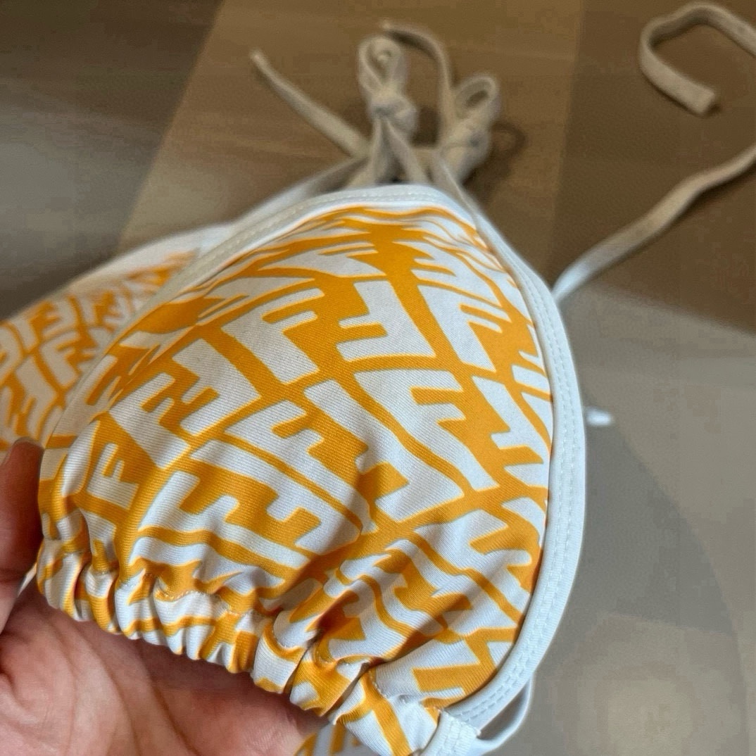 🆕
FD芬迪比基尼👙❤️😍🥰适合多种场景的游泳衣🏊‍♀️海边 游泳池 温泉 水上乐园 漂流都可以😌内搭外