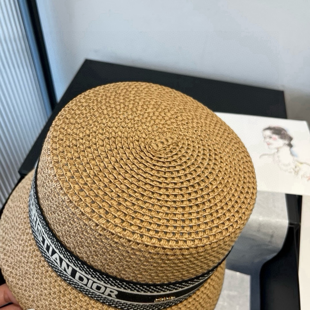 🆕

Dior迪奥新款渔夫帽，遮阳草帽，头围57cm
