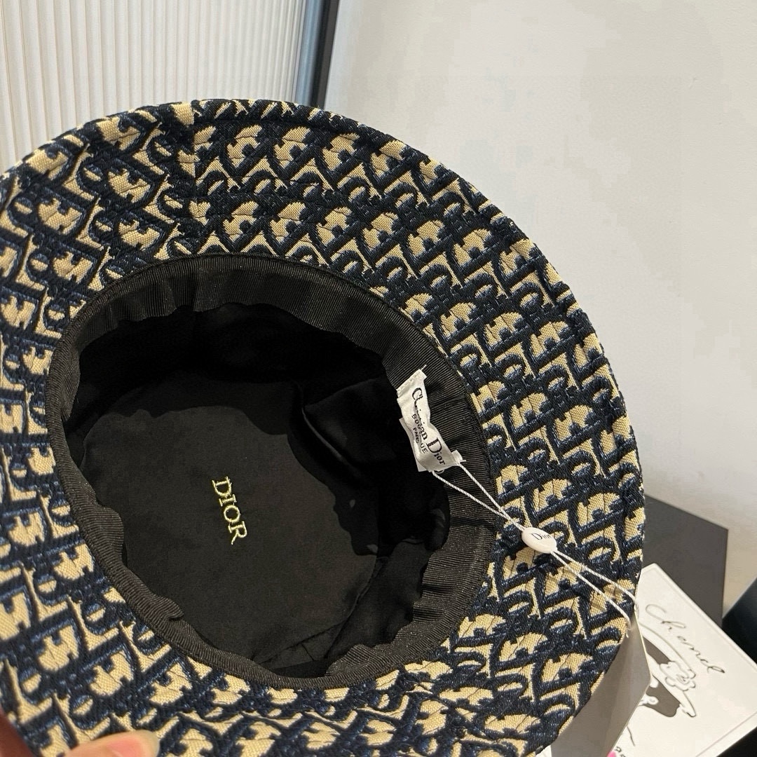 🆕
Dior迪奥新款渔夫帽