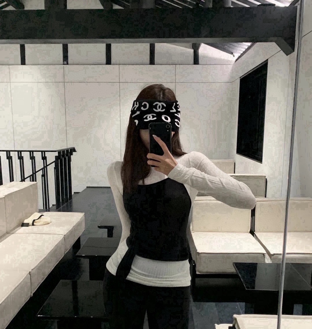 🆕

Chanel香奈儿新款空顶鸭舌帽