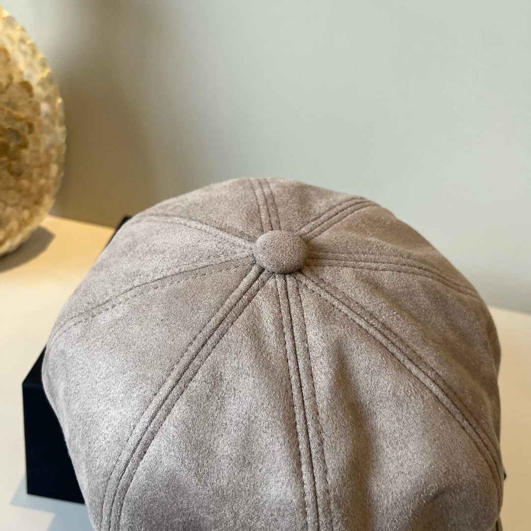 🆕

香奈儿新款鸭舌画家帽，头围57cm