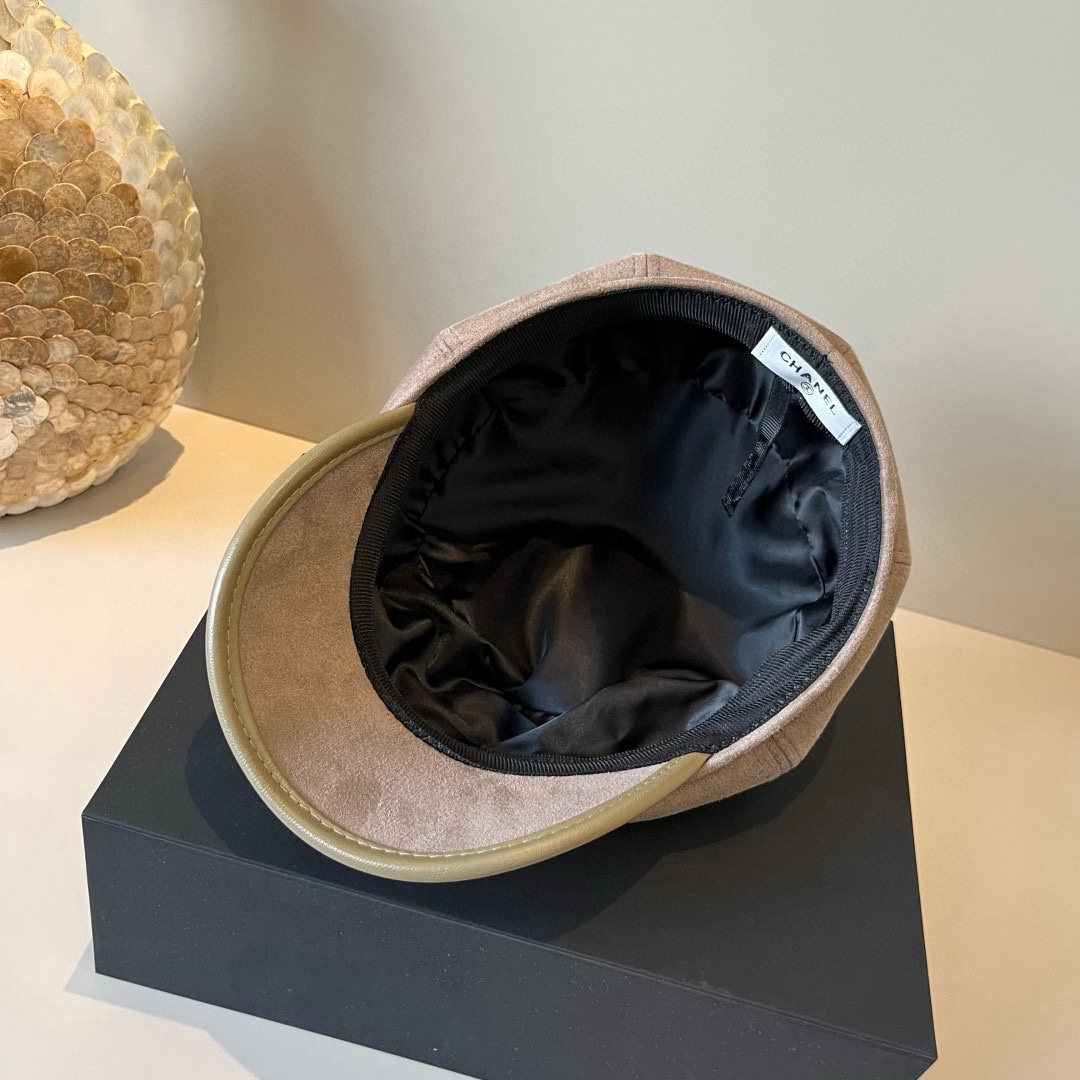 🆕

香奈儿新款鸭舌画家帽，头围57cm