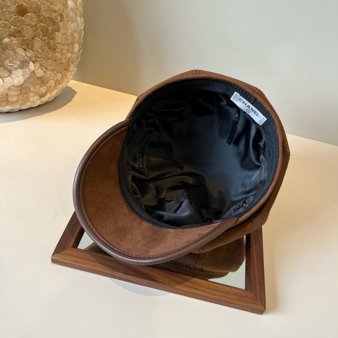 🆕

香奈儿新款鸭舌画家帽，头围57cm