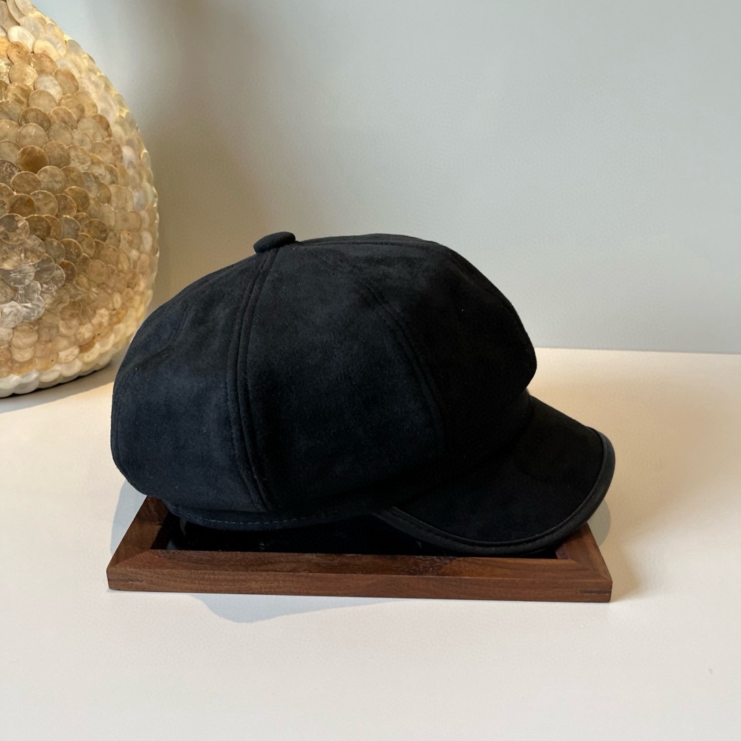 🆕

香奈儿新款鸭舌画家帽，头围57cm