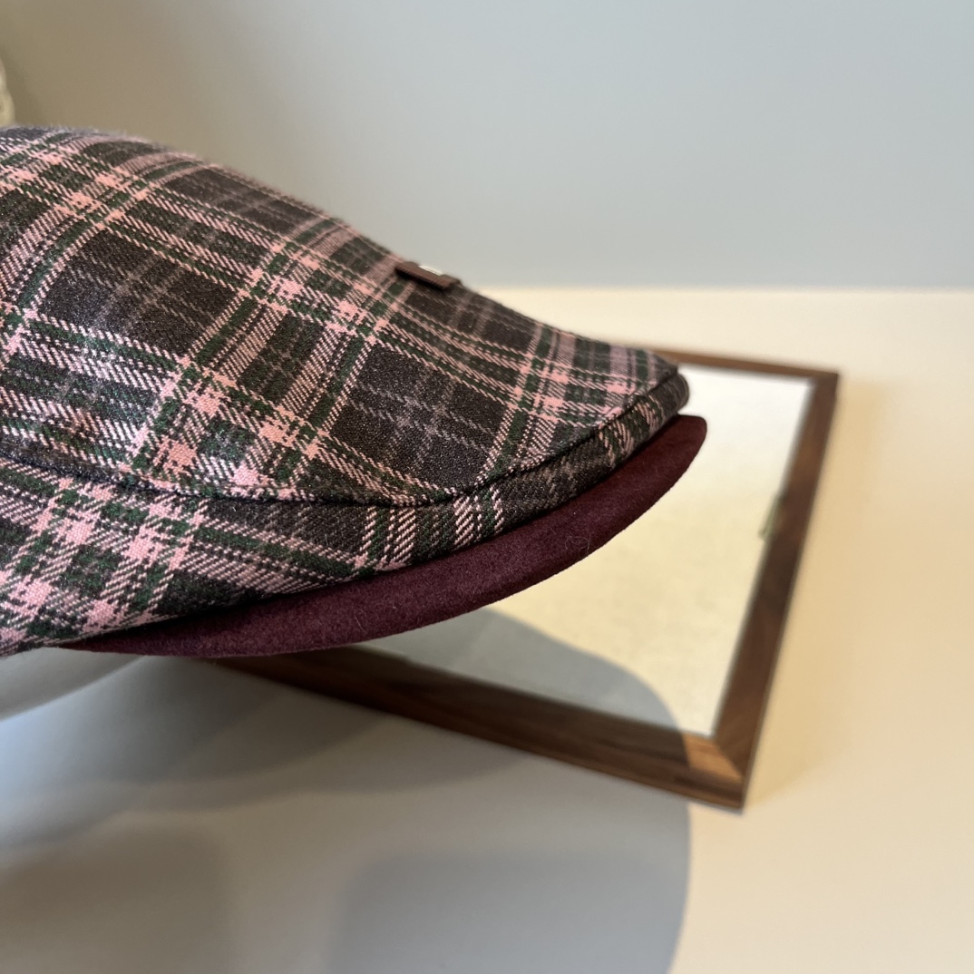 🆕

miumiu缪缪鸭舌前进帽，头围58cm