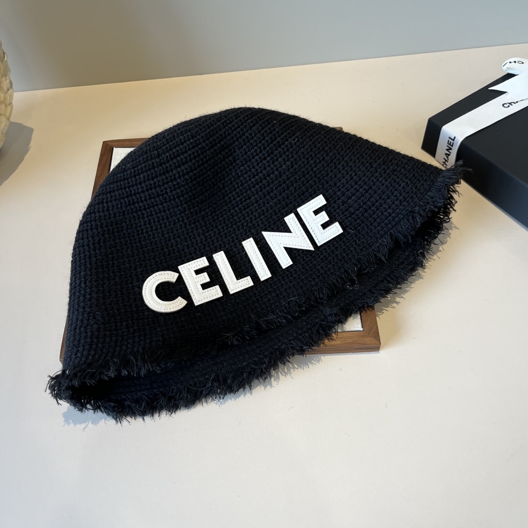 🆕

Celine赛琳新款渔夫帽，头围57cm