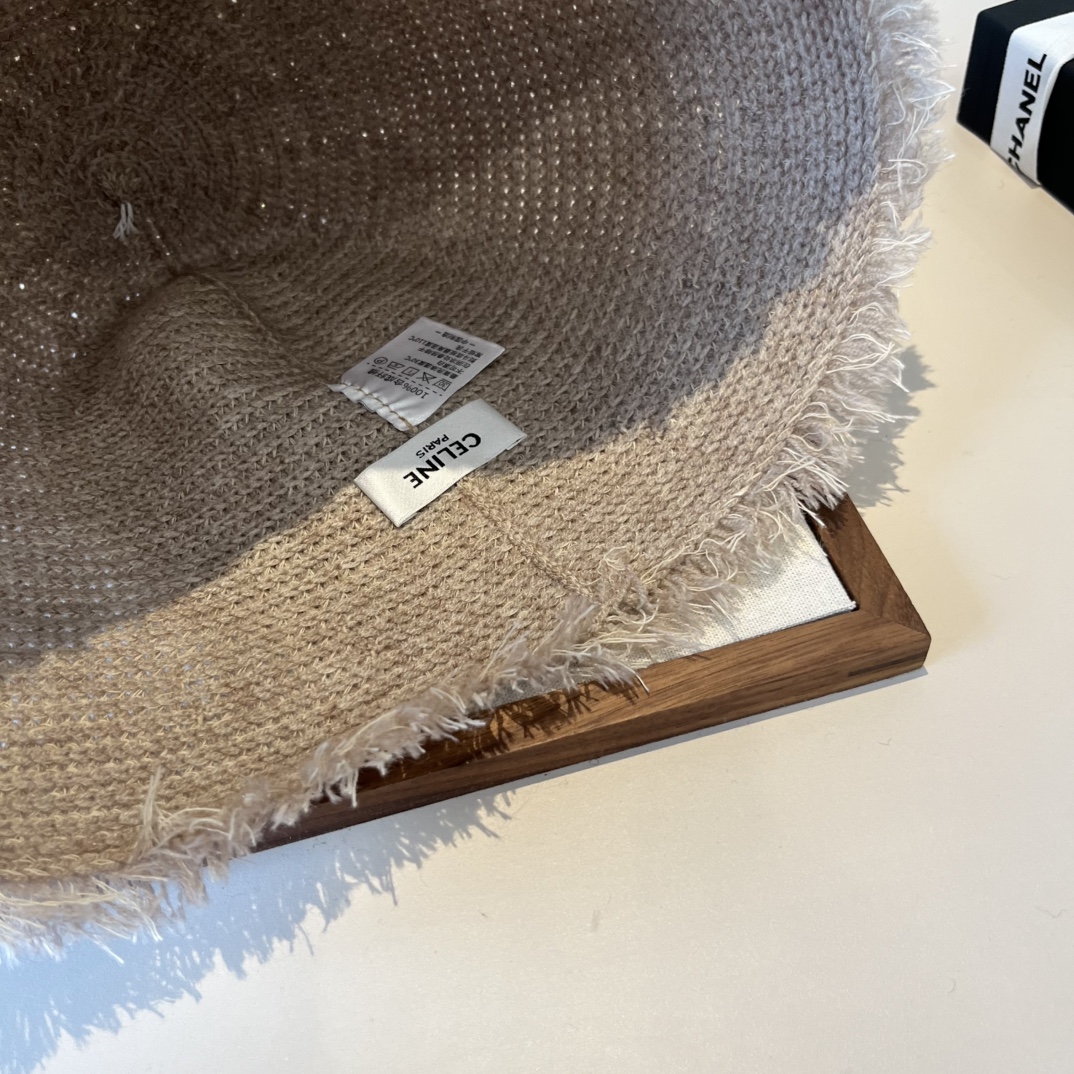 🆕

Celine赛琳新款渔夫帽，头围57cm