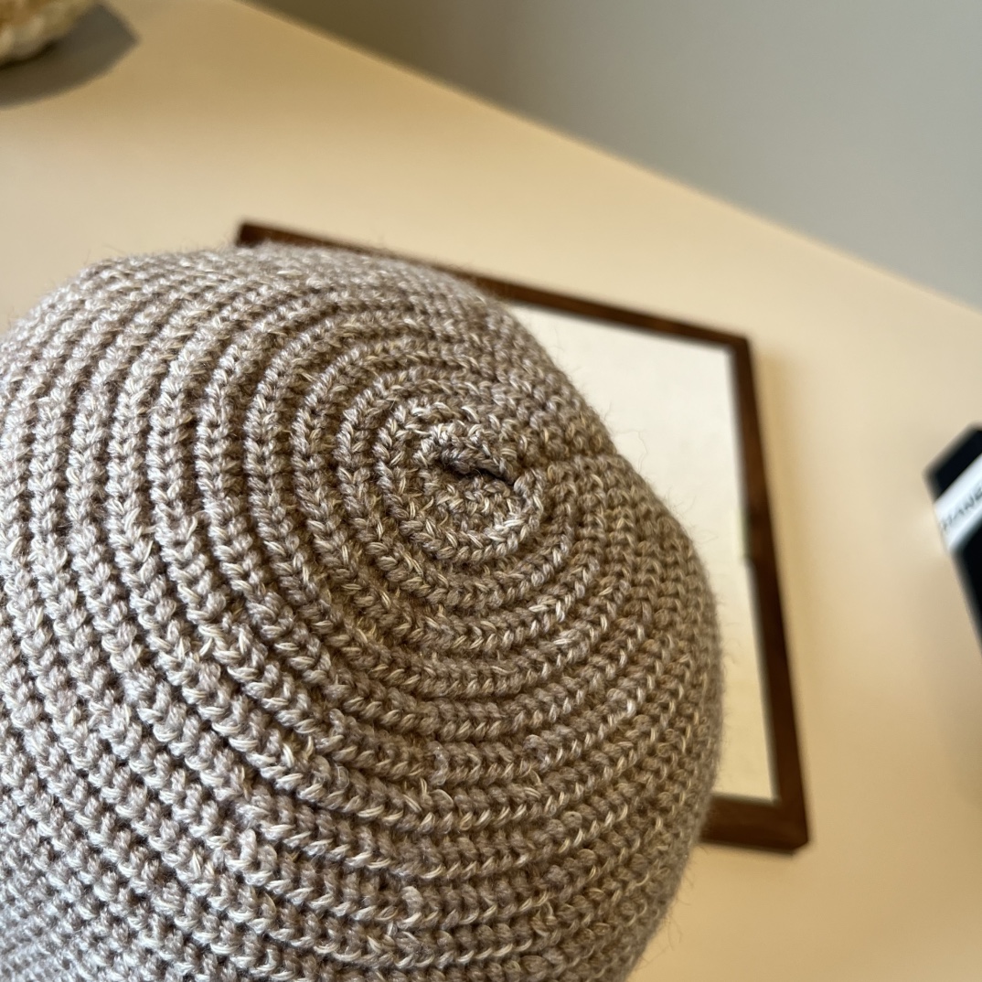 🆕

Celine赛琳新款渔夫帽，头围57cm