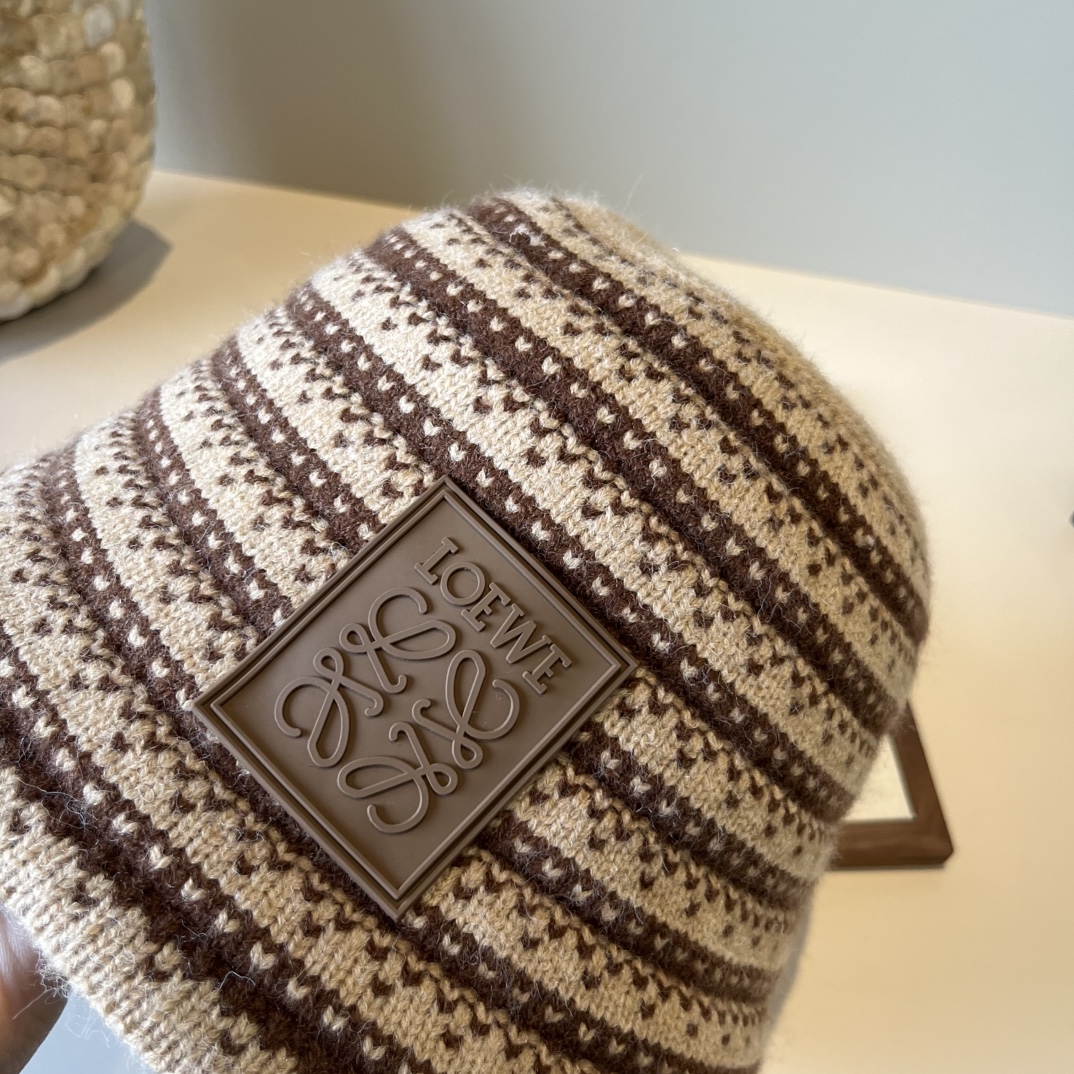 🆕

罗意威新款渔夫帽，头围57cm