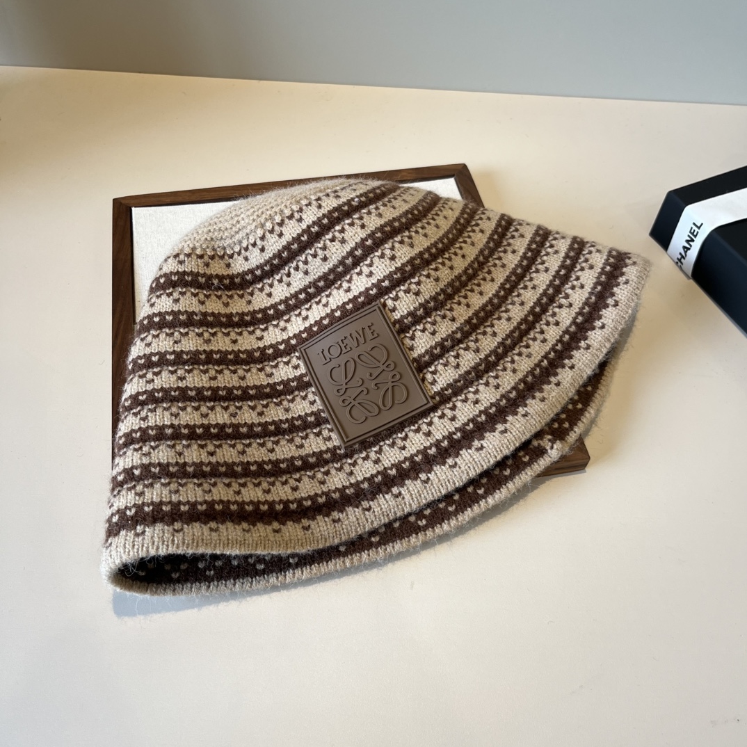 🆕

罗意威新款渔夫帽，头围57cm